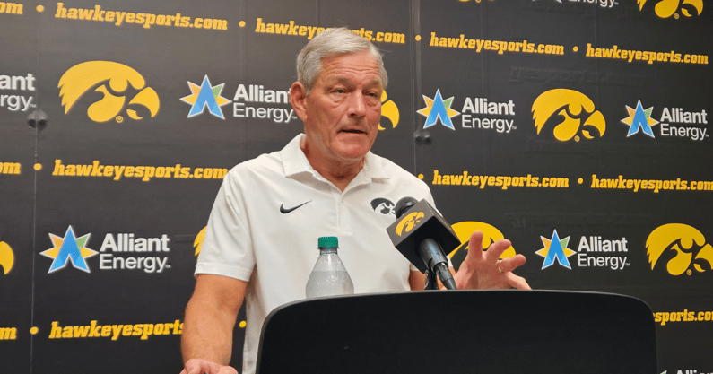 Kirk Ferentz Iowa(1)