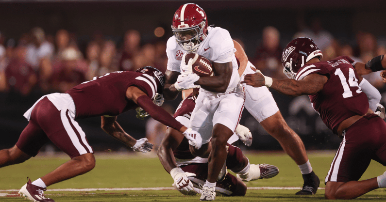alabama-crimson-tide-football-climbs-back-into-top-10-in-latest-coaches-poll