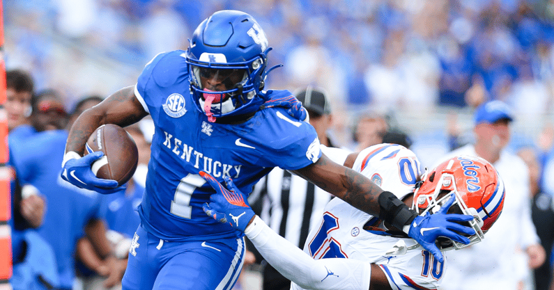 kentucky-football-makes-ap-poll-debut-week-6-update