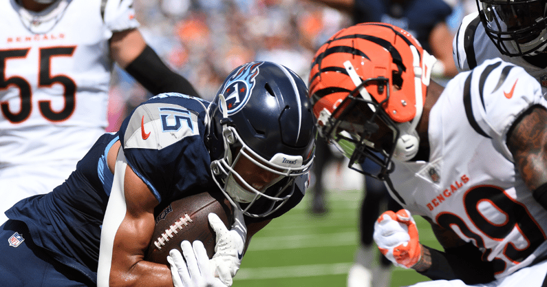 Bengals CB Cam Taylor-Britt taken to locker room with potential concussion  vs Titans - On3