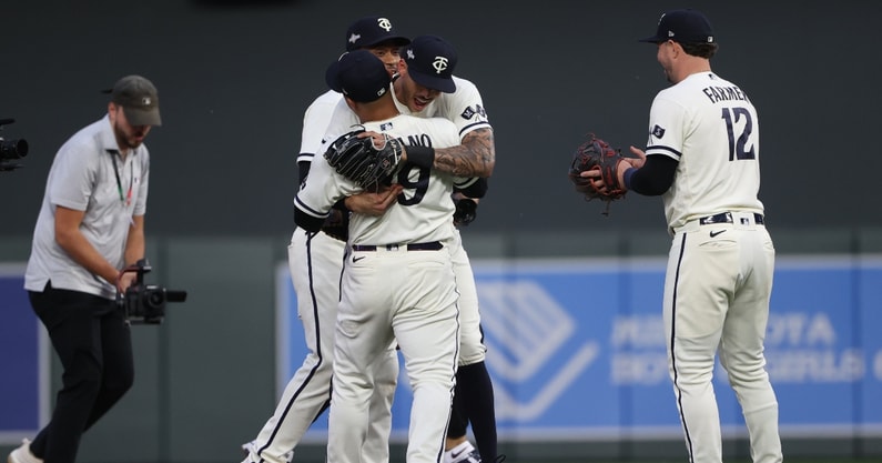 Toronto Blue Jays lose to Minnesota Twins in Game 1