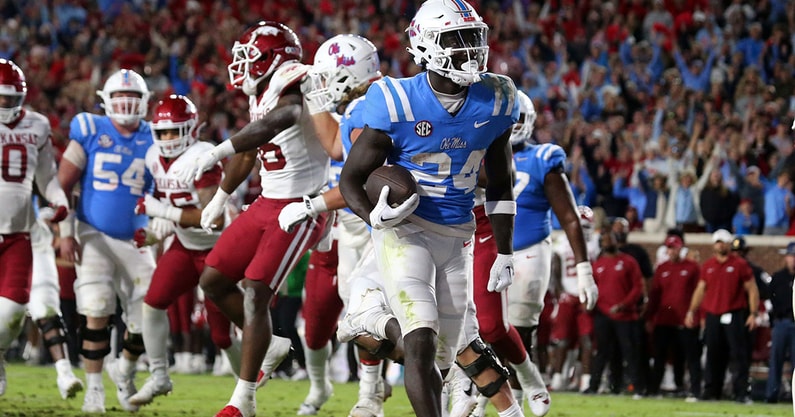 NCAA Football: Arkansas at Mississippi