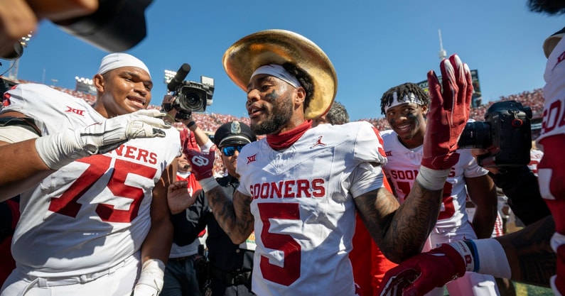 NCAA Football: Oklahoma at Texas