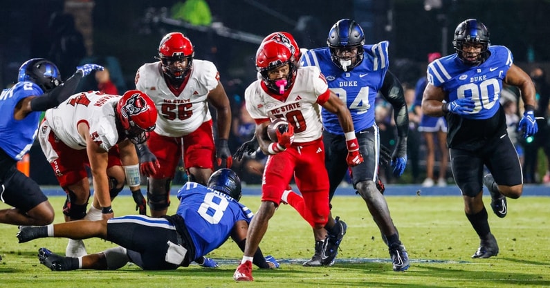 Nc state top football score