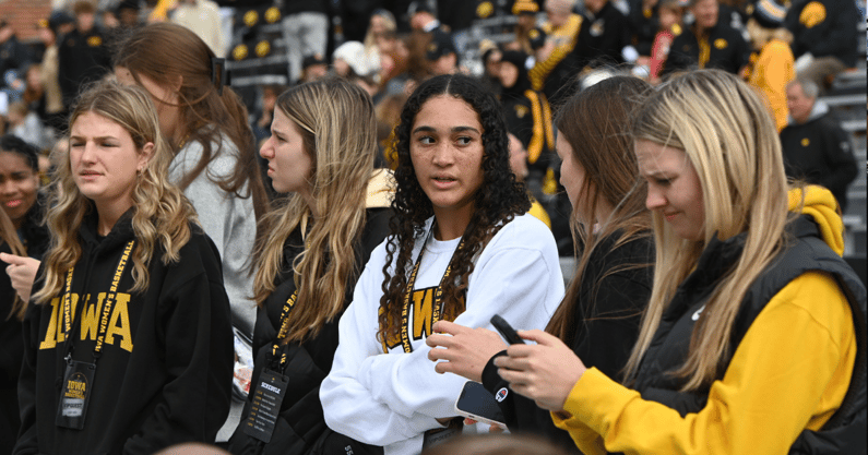 Recruiting Roundup 'Crossover at Kinnick'