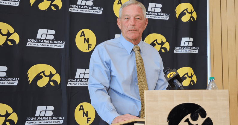 Kirk Ferentz Iowa(3)