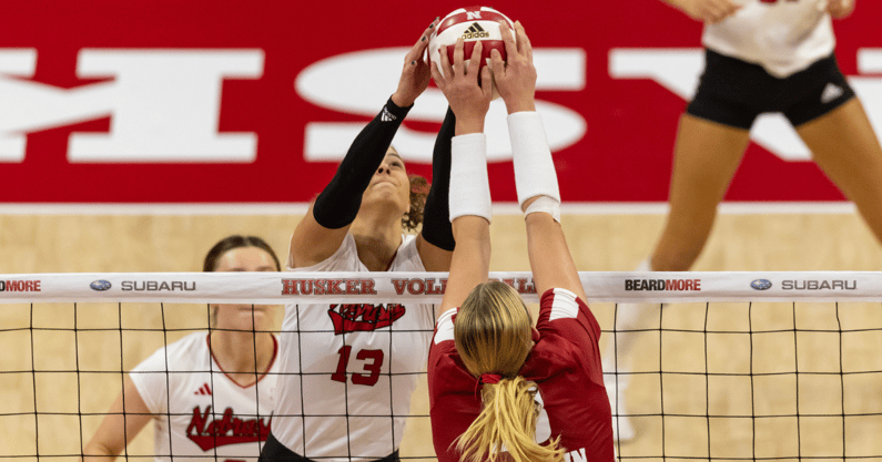 Nebraska volleyball Merritt Beason