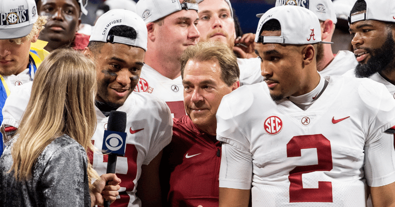 nick-saban-praises-classy-way-jalen-hurts-tua-tagovailoa-handled-alabama-qb-competition