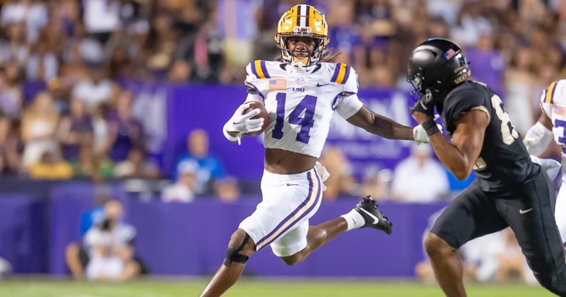 LSU football wears purple uniforms rarely in back-to-back games