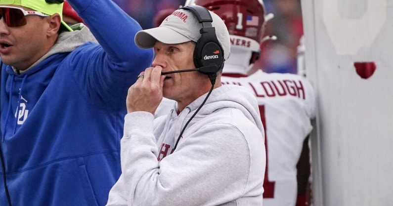NCAA Football: Oklahoma at Kansas