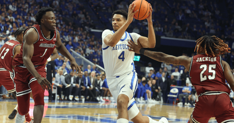 more-tre-mitchell-john-caliparis-halftime-tweak-against-new-mexico-state