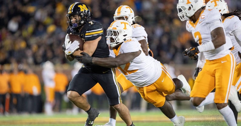 NCAA Football: Tennessee at Missouri