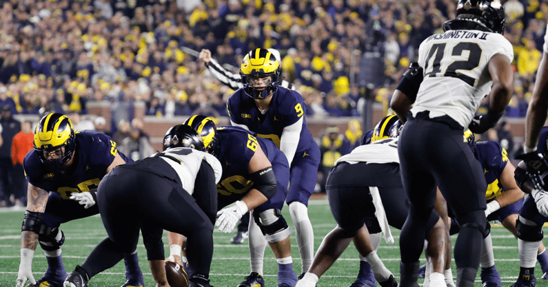 J.J. McCarthy Michigan offensive line