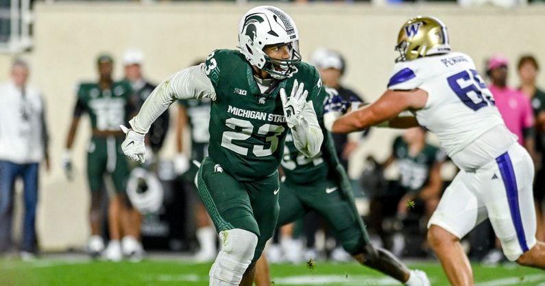 Michigan State linebacker Darius Snow