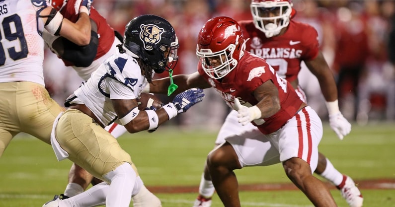 arkansas-razorbacks-linebacker-christopher-paul-jr-to-enter-ncaa-transfer