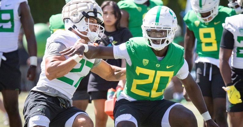 oregon-defensive-back-collin-gill-enters-transfer-portal