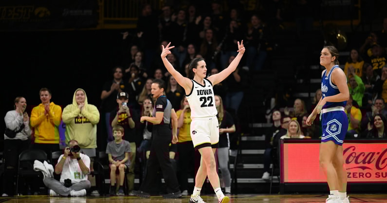 iowa-womens-basketballs-offense-clicking-on-all-cylinders