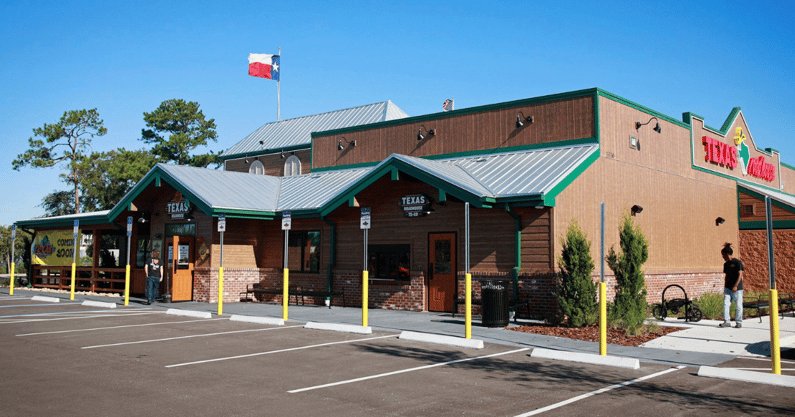 mark-stoops-kentucky-football-gator-bowl-at-texas-roadhouse