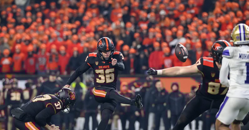 NCAA Football: Washington at Oregon State