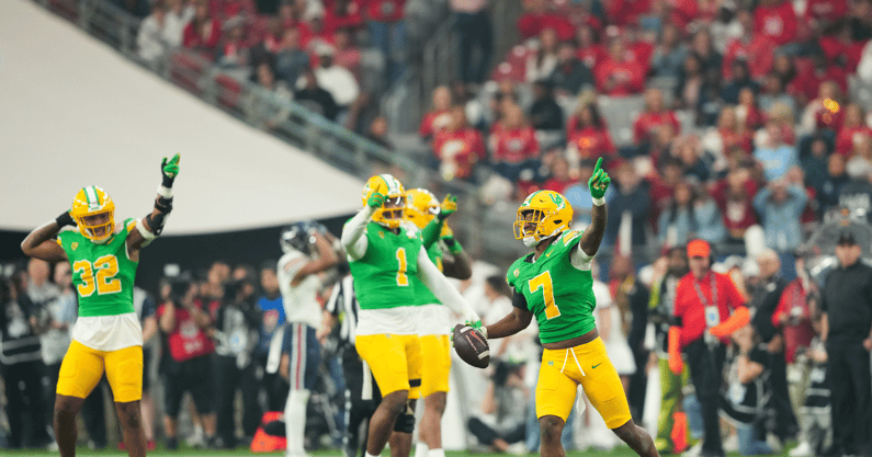 breaking-down-oregons-defensive-snap-counts-following-fiesta-bowl-win-over-liberty