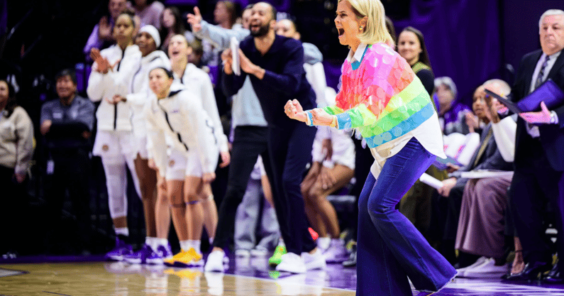 Kim Mulkey LSU Basketball