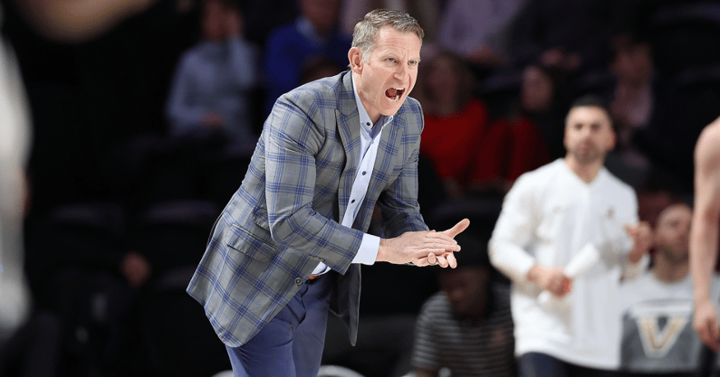 Alabama HC Nate Oats