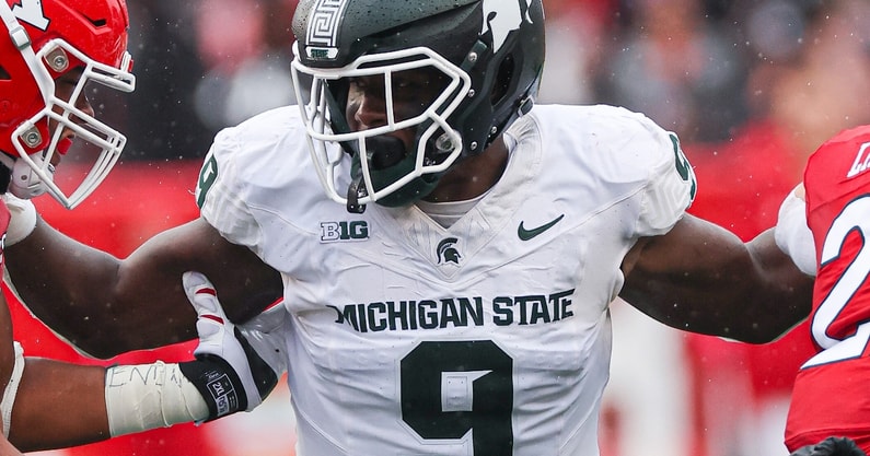 Michigan State defensive end Zion Young