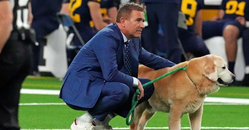 espn-kirk-herbstreit-shares-condolences-after-passing-georgia-bulldog-live-mascot-que