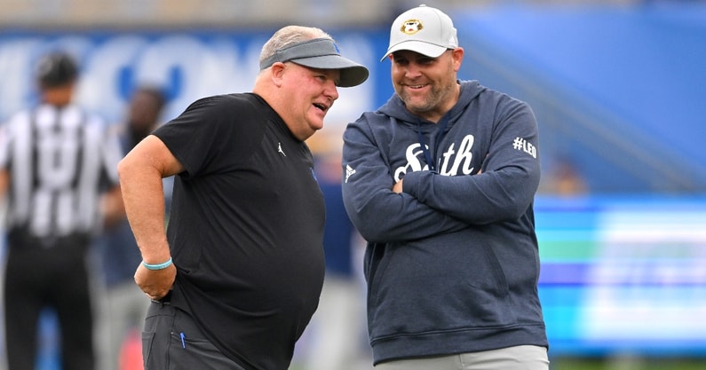 andy-staples-pete-nakos-discuss-sun-belt-mac-group-five-head-coach-job-versus-sec-power-coordinator