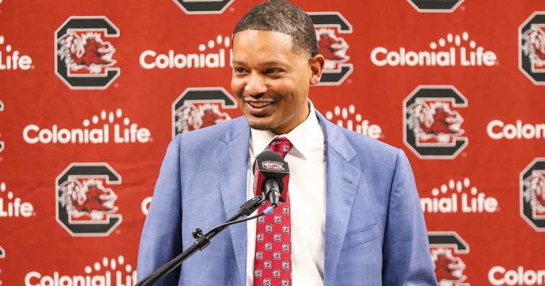 more-on-lamont-paris-south-carolina-basketball-offseason-contract