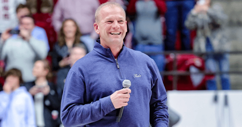 Alabama coach Kalen DeBoer