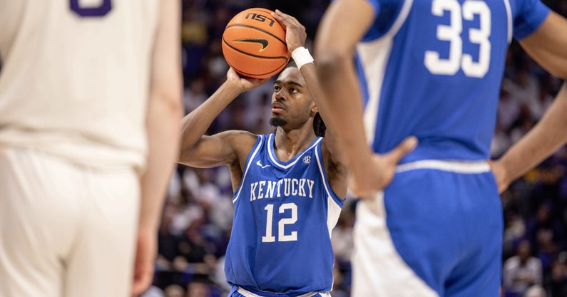 despite-loss-antonio-reeves-continues-put-together-all-american-season