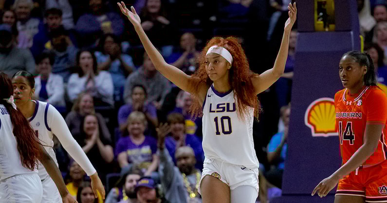 LSU star Angel Reese vs. Auburn