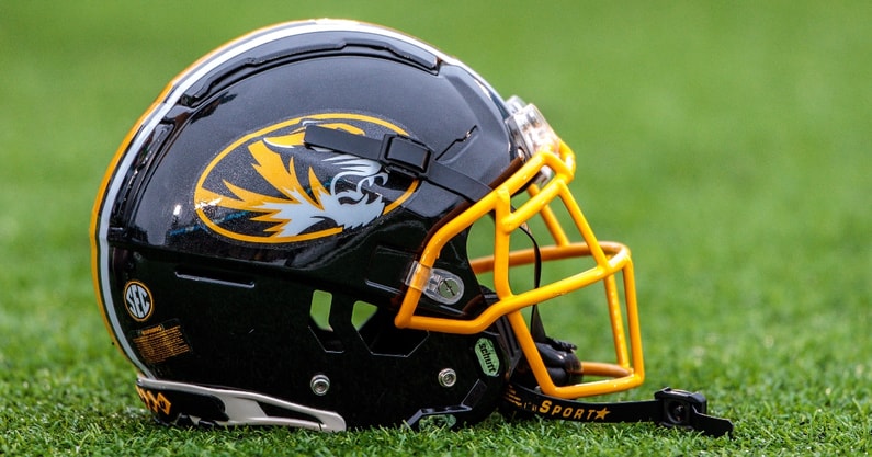 new-missouri-defensive-coordinator-corey-batoon-explains-hawaiian-upbringing-molded-love-football