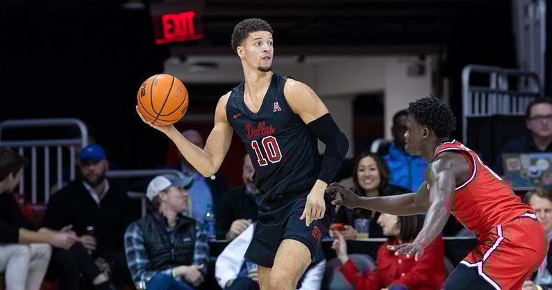 how-to-watch-smu-vs-east-carolina