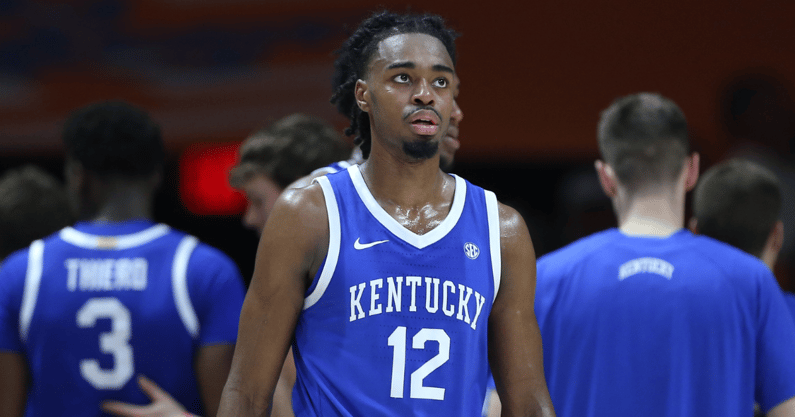 antonio-reeves-dropped-27-points-tennessee-7th-straight-20-point-game