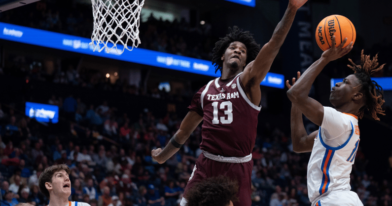 Florida G Denzel Aberdeen attacks the rim vs. Texas A&M
