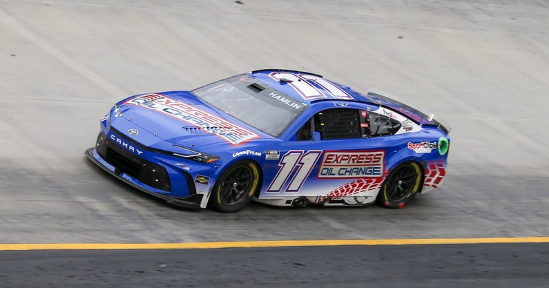 Denny Hamlin © Randy Sartin-USA TODAY Sports