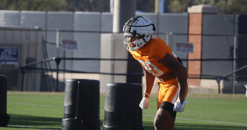 MTSU transfer defensive back Jakobe Thomas gets work in during Tennessee spring practice. Credit: Volquest