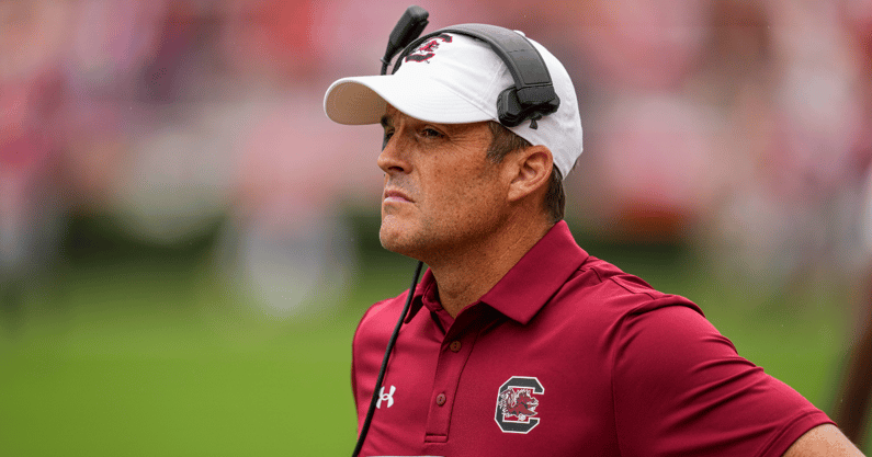 South Carolina head football coach Shane Beamer on the sideline during a Gamecocks football contest (Photo Credit: Dale Zanine-USA TODAY Sports)