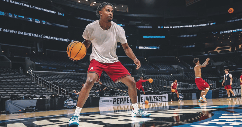 Alabama guard Latrell Wrightsell