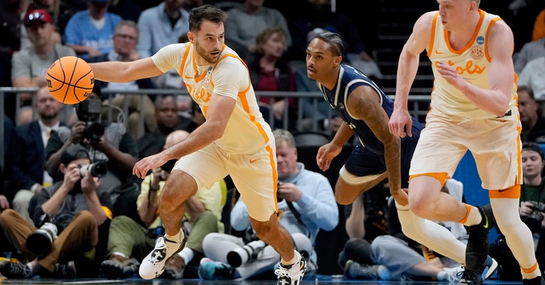 Santiago Vescovi, Tennessee Basketball | Bob Donnan-USA TODAY Sports
