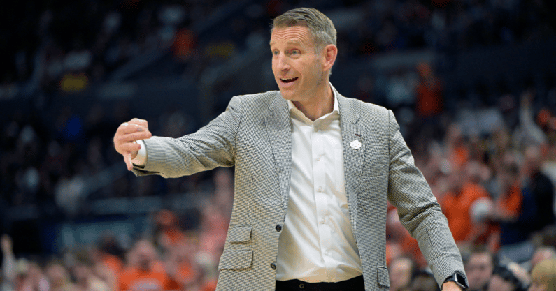 Alabama coach Nate Oats