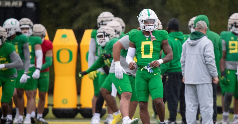 emptying-the-notebook-insights-from-oregons-second-week-of-spring-ball