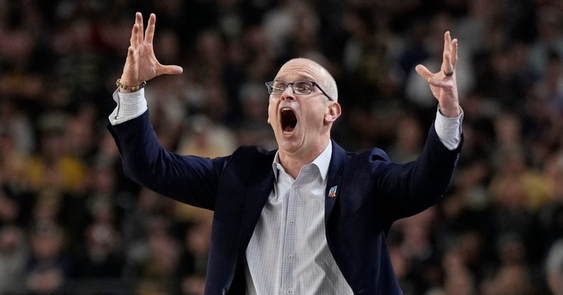 Dan Hurley, UConn