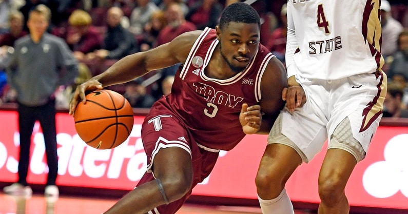 on3.com/high-point-guard-duke-miles-enters-ncaa-transfer-portal/