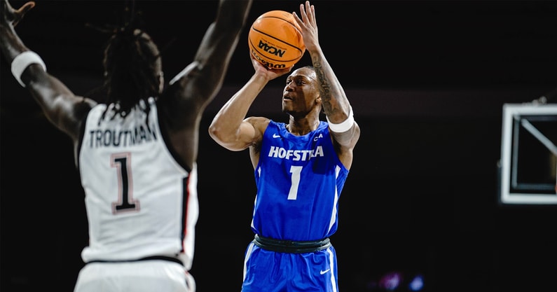 Darlinstone Dubar, Hofstra Basketball | Hofstra Athletics