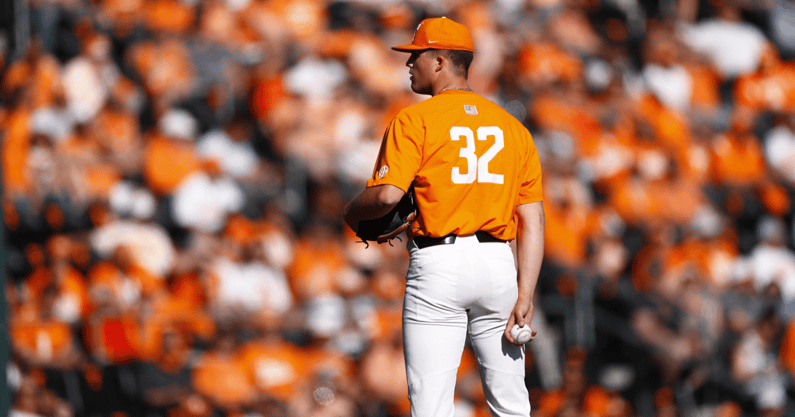 Drew Beam looks in for a sing. Credit: UT Athletics