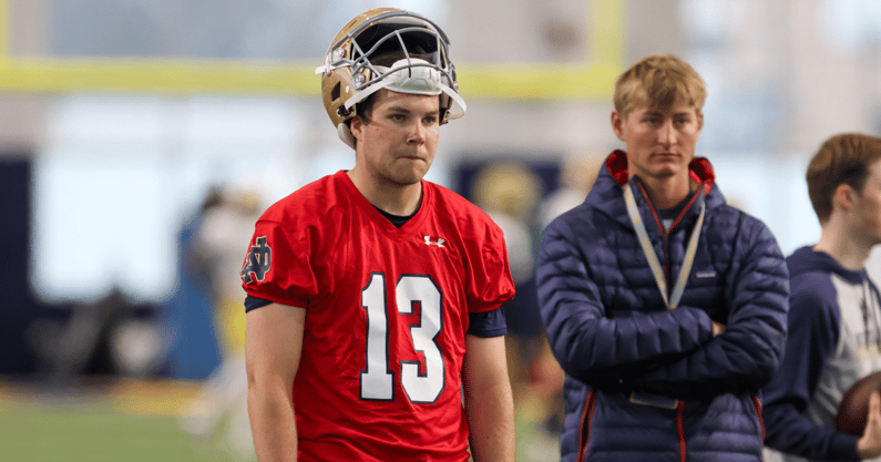 notre dame quarterback Riley leonard