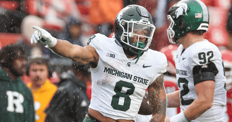 Michigan State Spartans running back Jalen Berger (8) celebrates after a first down run during the second half against the Rutgers Scarlet Knights at SHI Stadium - Vincent Carchietta, USA TODAY Sports